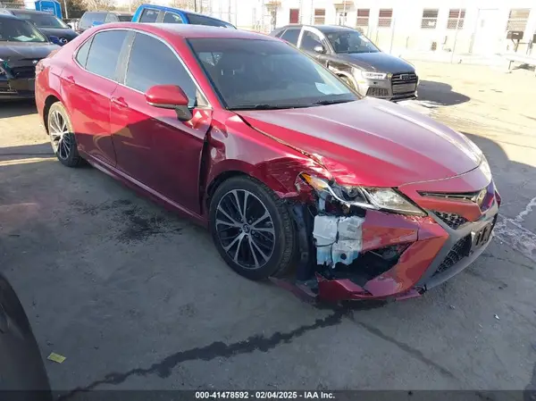 4T1B11HK3JU506137 2018 TOYOTA CAMRY - Image 1