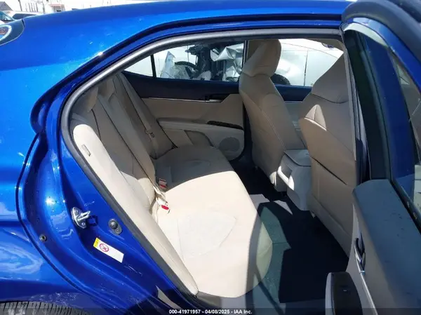 4T1B11HK3JU506638 2018 TOYOTA CAMRY - Image 8