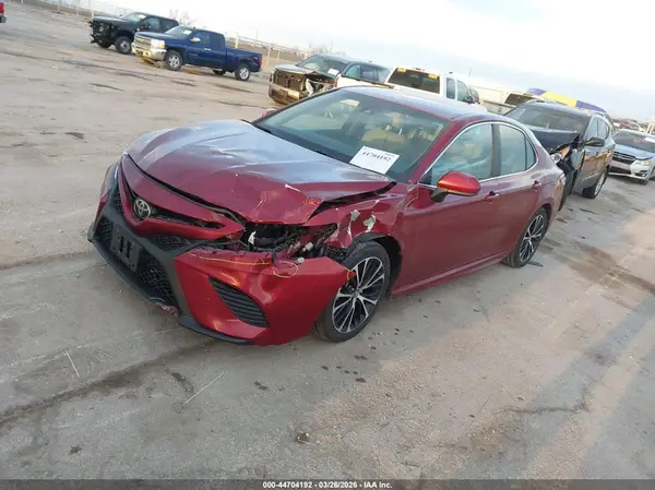 4T1B11HK3JU514433 2018 TOYOTA CAMRY - Image 2