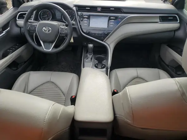 4T1B11HK3JU516151 2018 TOYOTA CAMRY - Image 8