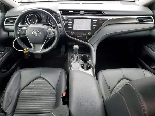 4T1B11HK3JU520412 2018 TOYOTA CAMRY - Image 8