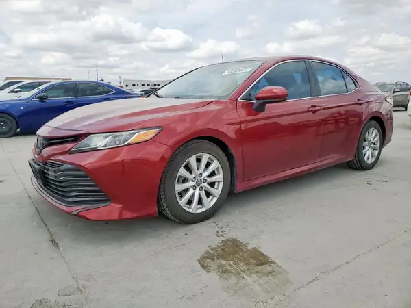 4T1B11HK3JU520801 2018 TOYOTA CAMRY - Image 1