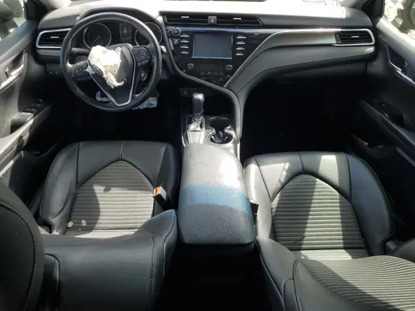 4T1B11HK3JU521673 2018 TOYOTA CAMRY - Image 8