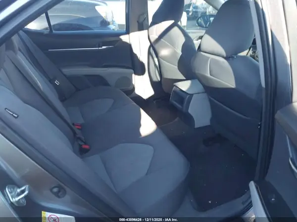 4T1B11HK3JU523245 2018 TOYOTA CAMRY - Image 8