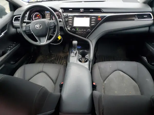 4T1B11HK3JU524069 2018 TOYOTA CAMRY - Image 8