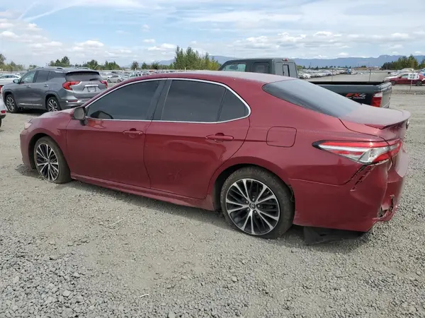 4T1B11HK3JU524203 2018 TOYOTA CAMRY - Image 2