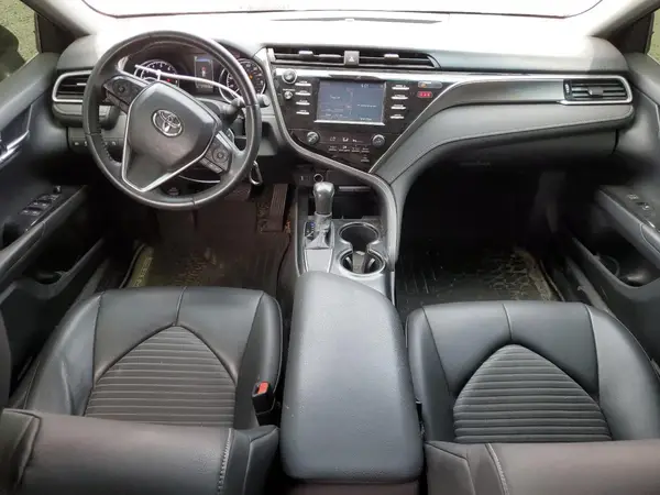 4T1B11HK3JU524203 2018 TOYOTA CAMRY - Image 8