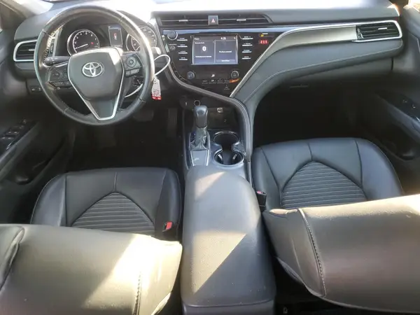 4T1B11HK3JU526128 2018 TOYOTA CAMRY - Image 8