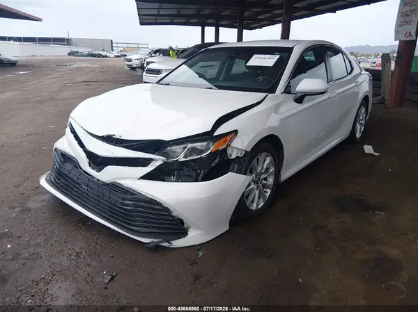 4T1B11HK3JU528753 2018 TOYOTA CAMRY - Image 2