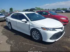 4T1B11HK3JU537212 2018 TOYOTA CAMRY