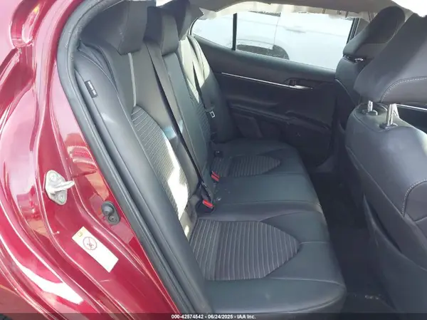 4T1B11HK3JU538294 2018 TOYOTA CAMRY - Image 8