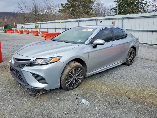4T1B11HK3JU538599 2018 TOYOTA CAMRY - Image 1