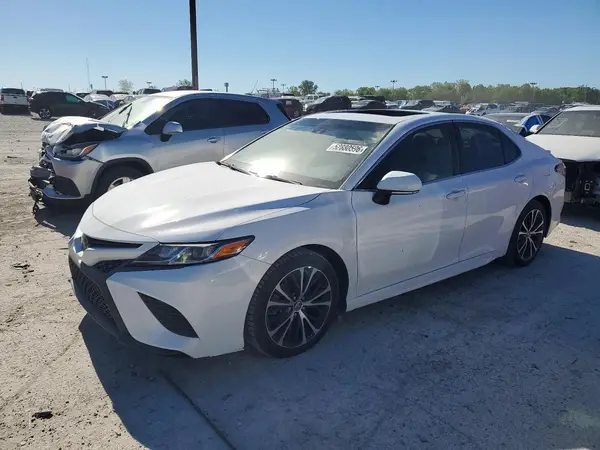 4T1B11HK3JU540899 2018 TOYOTA CAMRY - Image 1