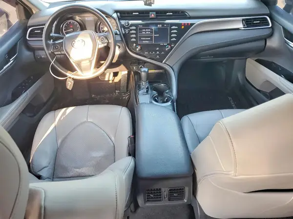 4T1B11HK3JU543883 2018 TOYOTA CAMRY - Image 8