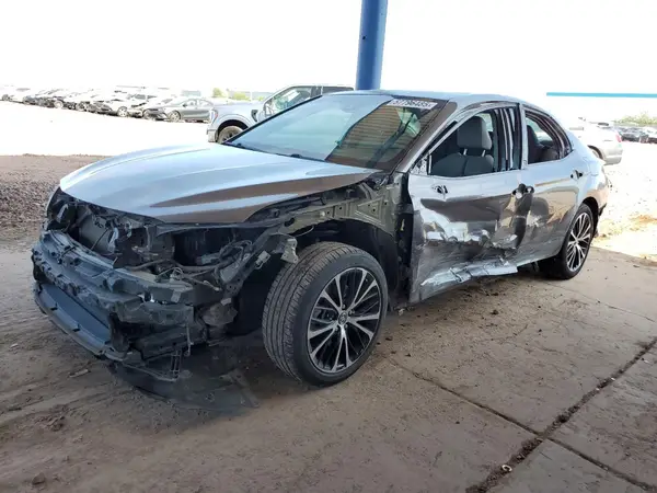 4T1B11HK3JU544127 2018 TOYOTA CAMRY - Image 1