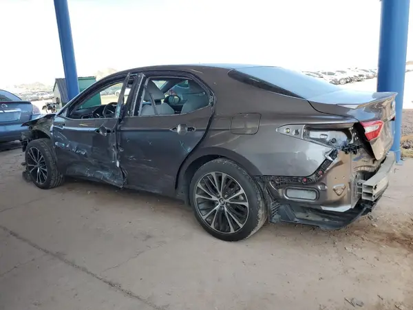 4T1B11HK3JU544127 2018 TOYOTA CAMRY - Image 2