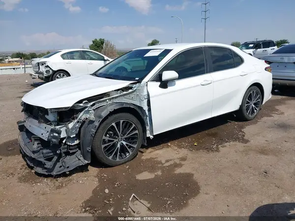 4T1B11HK3JU544287 2018 TOYOTA CAMRY - Image 2
