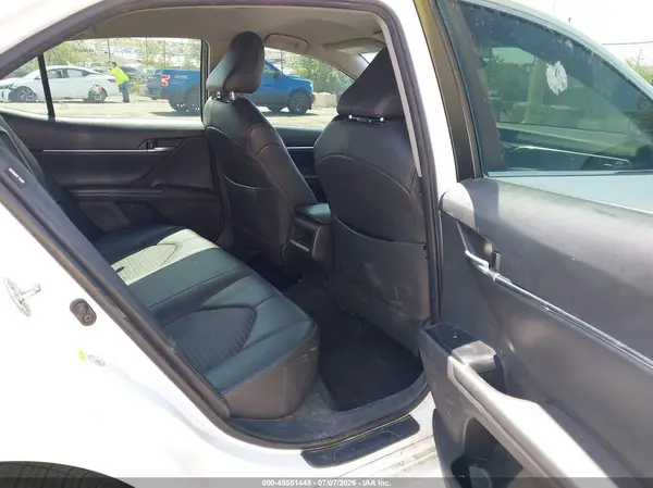 4T1B11HK3JU544287 2018 TOYOTA CAMRY - Image 8