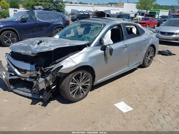 4T1B11HK3JU546024 2018 TOYOTA CAMRY - Image 2