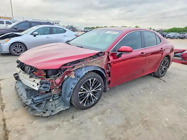 4T1B11HK3JU546105 2018 TOYOTA CAMRY - Image 1