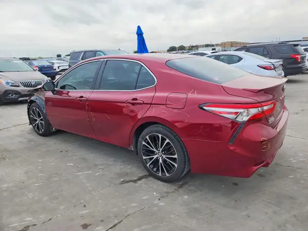 4T1B11HK3JU546105 2018 TOYOTA CAMRY - Image 2