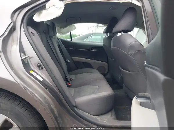 4T1B11HK3JU548615 2018 TOYOTA CAMRY - Image 8