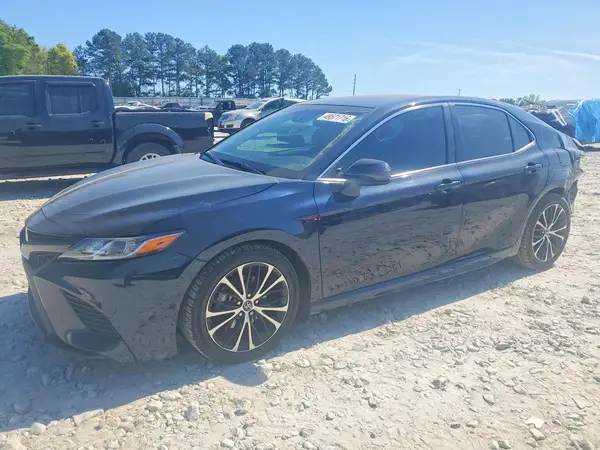 4T1B11HK3JU551126 2018 TOYOTA CAMRY - Image 1