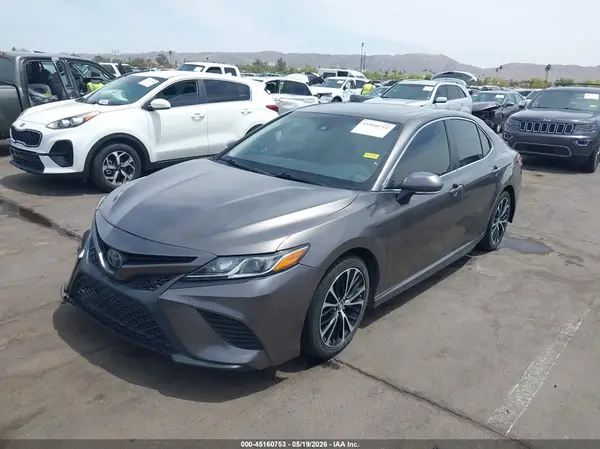 4T1B11HK3JU552227 2018 TOYOTA CAMRY - Image 2