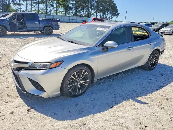 4T1B11HK3JU552566 2018 TOYOTA CAMRY - Image 1