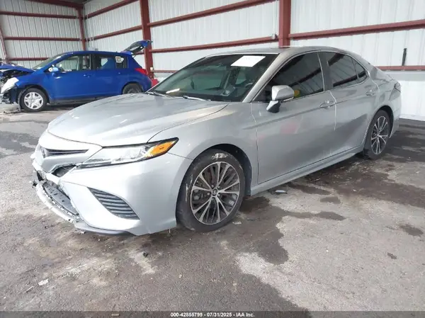4T1B11HK3JU553314 2018 TOYOTA CAMRY - Image 2