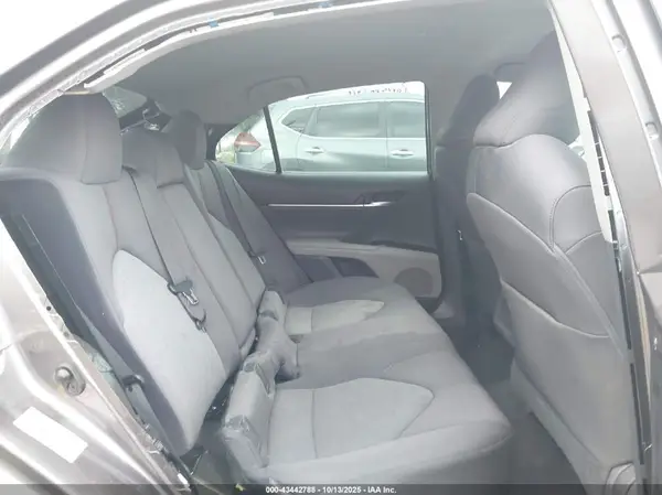 4T1B11HK3JU558772 2018 TOYOTA CAMRY - Image 8