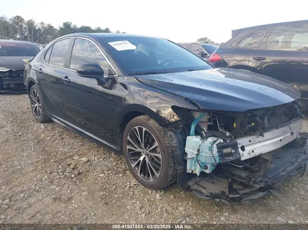 4T1B11HK3JU559369 2018 TOYOTA CAMRY - Image 1