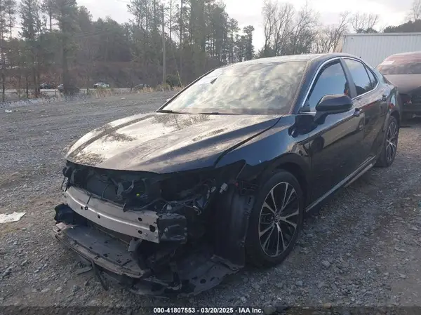 4T1B11HK3JU559369 2018 TOYOTA CAMRY - Image 2