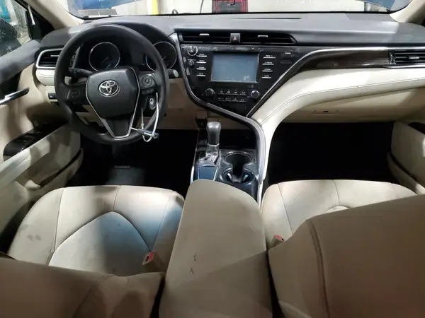 4T1B11HK3JU561302 2018 TOYOTA CAMRY - Image 8