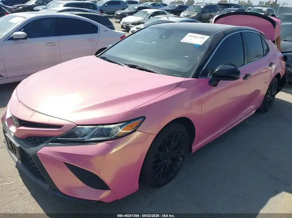 4T1B11HK3JU562062 2018 TOYOTA CAMRY - Image 2