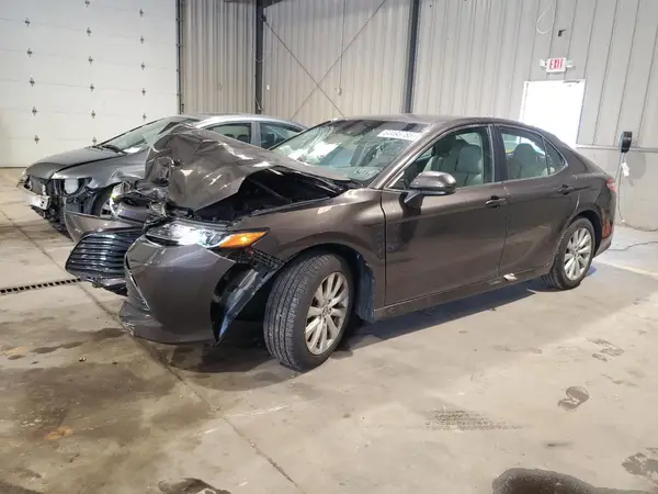 4T1B11HK3JU566693 2018 TOYOTA CAMRY - Image 1