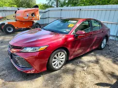 4T1B11HK3JU567942 2018 TOYOTA CAMRY