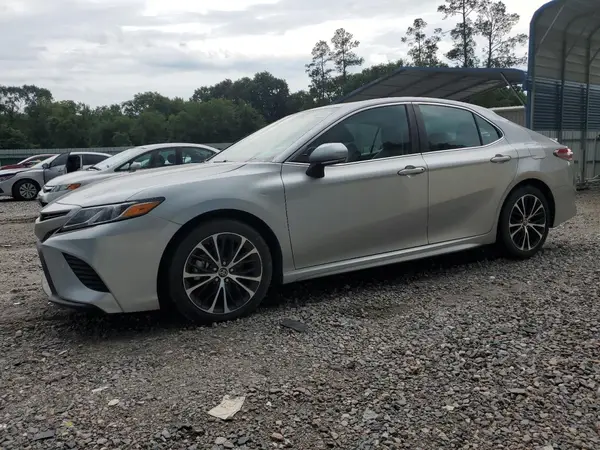 4T1B11HK3JU568508 2018 TOYOTA CAMRY - Image 1