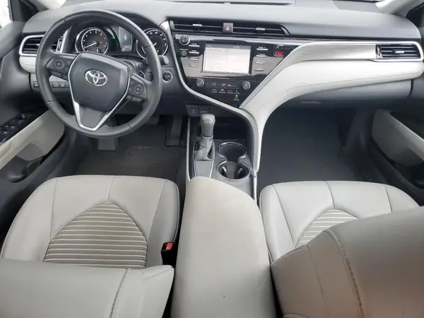 4T1B11HK3JU568508 2018 TOYOTA CAMRY - Image 8