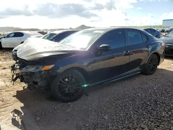 4T1B11HK3JU571912 2018 TOYOTA CAMRY - Image 1