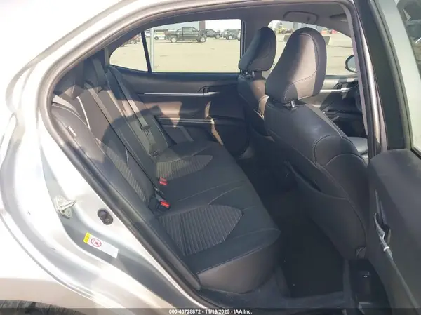 4T1B11HK3JU573269 2018 TOYOTA CAMRY - Image 8