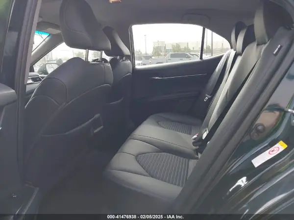 4T1B11HK3JU573322 2018 TOYOTA CAMRY - Image 8