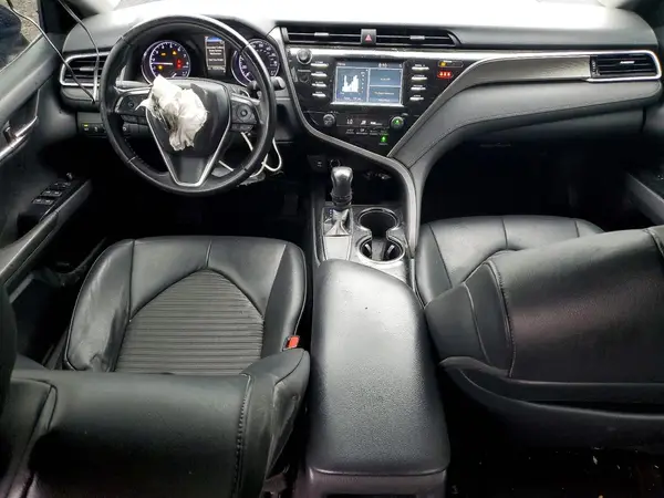 4T1B11HK3JU575328 2018 TOYOTA CAMRY - Image 8