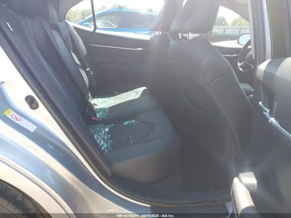 4T1B11HK3JU576494 2018 TOYOTA CAMRY - Image 8