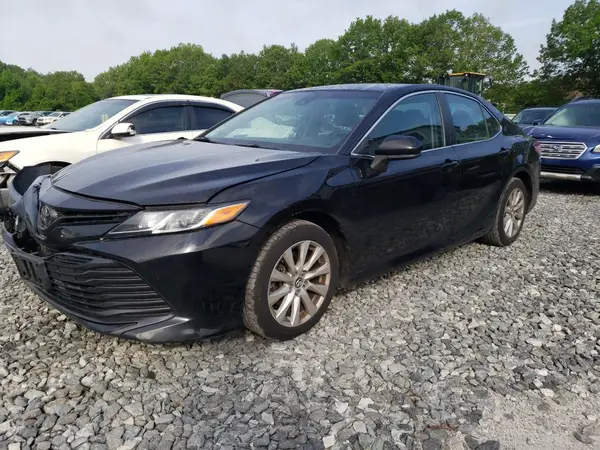 4T1B11HK3JU576527 2018 TOYOTA CAMRY - Image 1