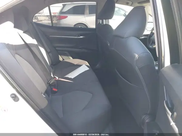 4T1B11HK3JU577032 2018 TOYOTA CAMRY - Image 8