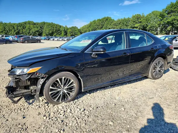 4T1B11HK3JU579413 2018 TOYOTA CAMRY - Image 1