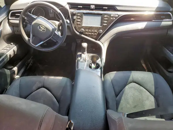 4T1B11HK3JU580514 2018 TOYOTA CAMRY - Image 8