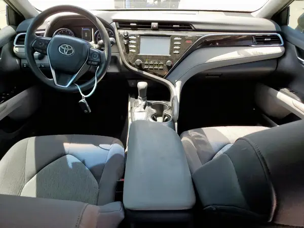 4T1B11HK3JU580965 2018 TOYOTA CAMRY - Image 8
