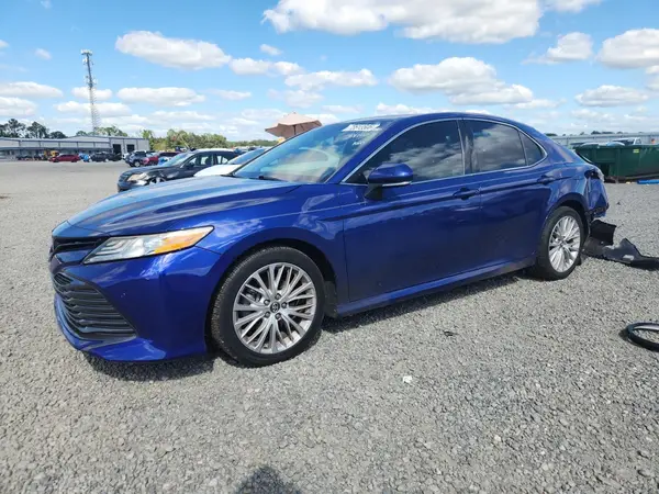 4T1B11HK3JU581002 2018 TOYOTA CAMRY - Image 1